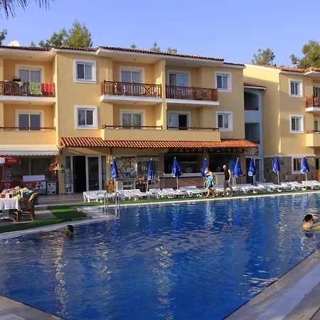 Pine Villas & * Kusadası