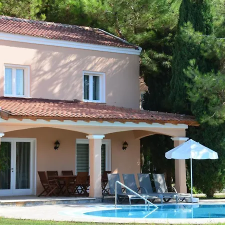 Pine Villas & Apartmán Kusadası