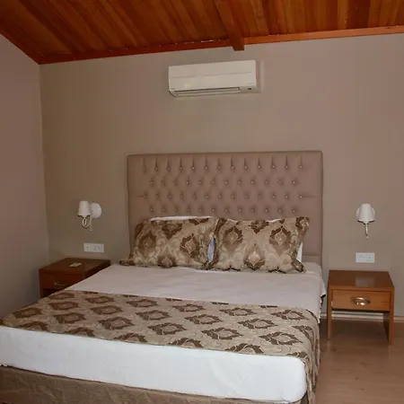 Pine Villas & Apartmán Kusadası