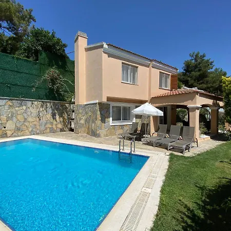 Pine Villas & * Kusadası