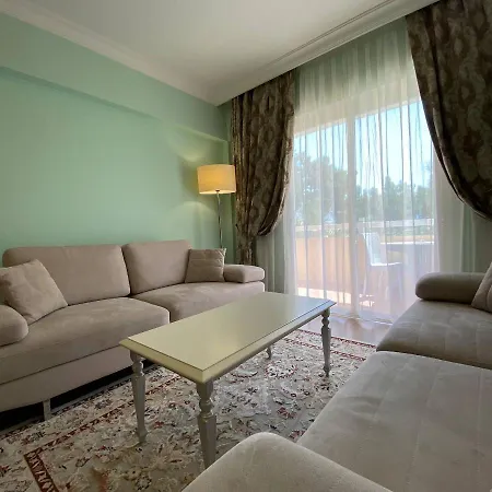 Pine Villas & * Kusadası