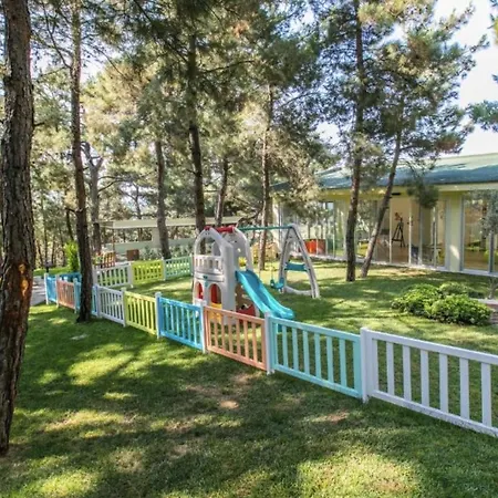 Apartmán Pine Villas & *