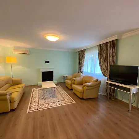 Pine Villas & *